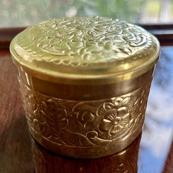 Vintage Ornate Bronze Trinket Box with Floral Embossed Design - Picture 2 of 10